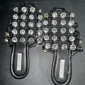 women’s size 8.5 large rhinestone sandals worn only once